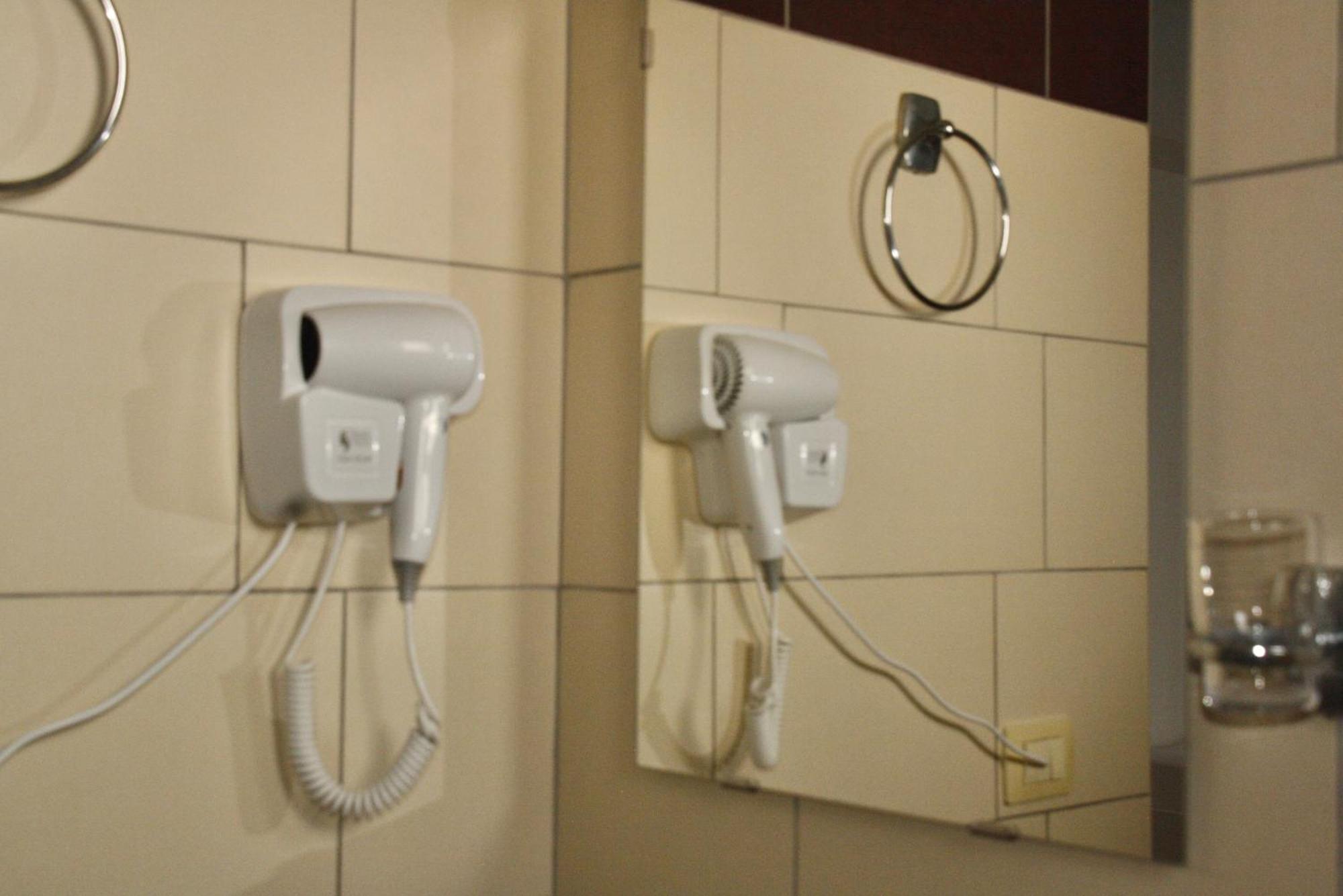 Kreshta Hotel *